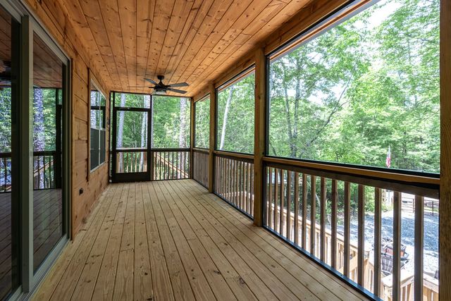 297 Summitt Lane, Murphy, NC 28906