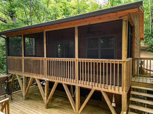 297 Summitt Lane, Murphy, NC 28906