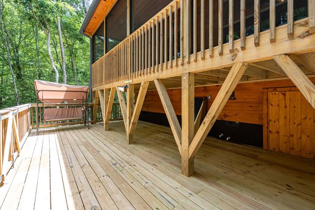 297 Summitt Lane, Murphy, NC 28906