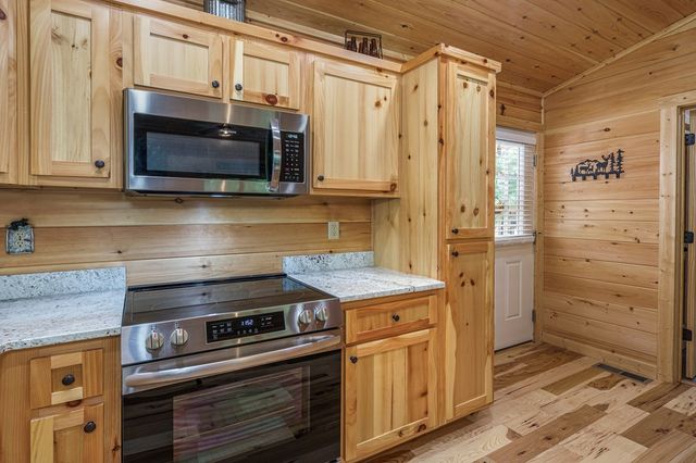 297 Summitt Lane, Murphy, NC 28906