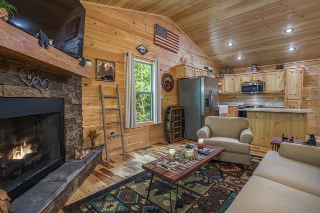 297 Summitt Lane, Murphy, NC 28906