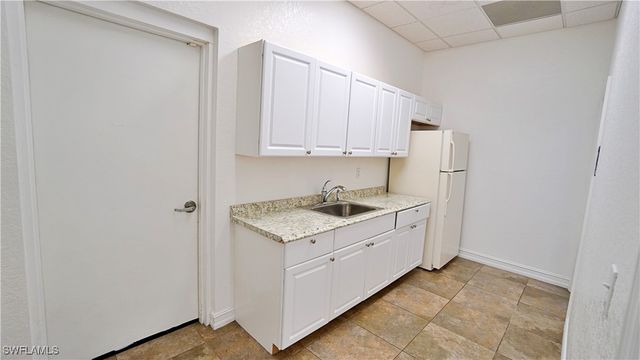 4989 Royal Gulf CIR, Fort Myers, FL 33966