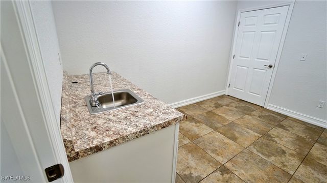 4989 Royal Gulf CIR, Fort Myers, FL 33966