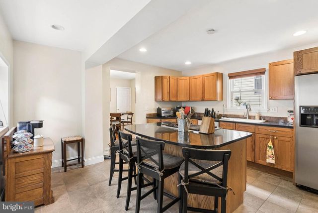 5941 FALLS RD, Baltimore, MD 21209