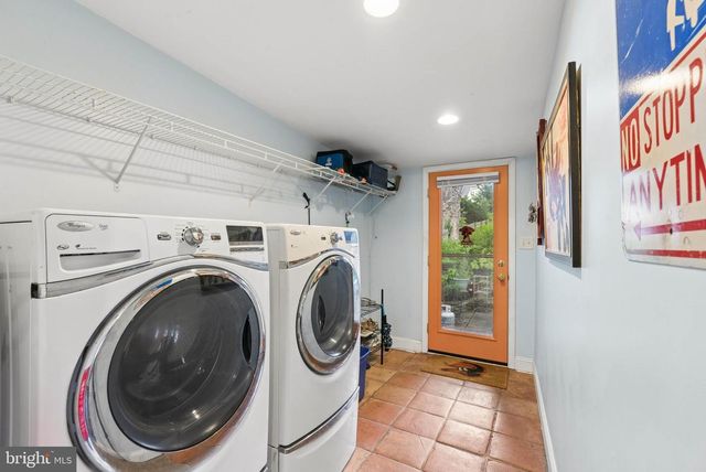 5941 FALLS RD, Baltimore, MD 21209