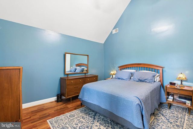 5941 FALLS RD, Baltimore, MD 21209