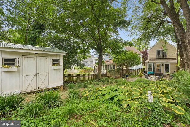 5941 FALLS RD, Baltimore, MD 21209