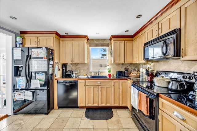 191 Station Avenue, South Yarmouth, MA 02664