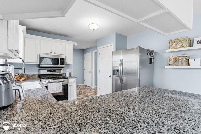 226 Woodbine Drive, Milford Twp, MI 48380
