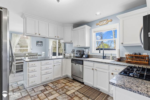 226 Woodbine Drive, Milford Twp, MI 48380