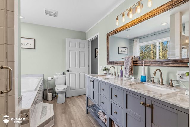 226 Woodbine Drive, Milford Twp, MI 48380
