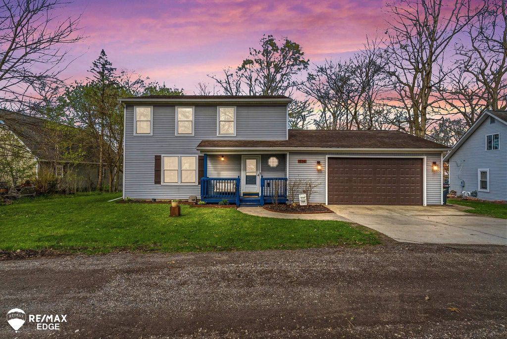 226 Woodbine Drive, Milford Twp, MI 48380
