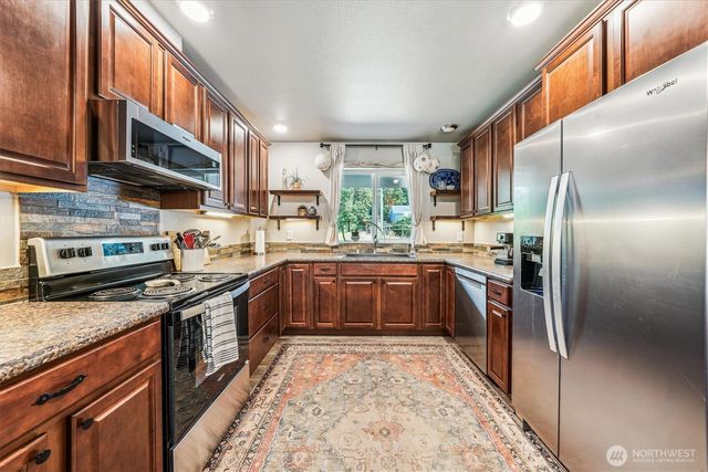 9120 Johnson Road, Anderson Island, WA 98303