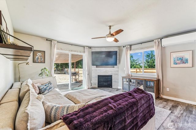9120 Johnson Road, Anderson Island, WA 98303