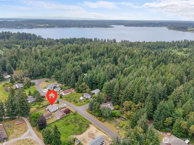 9120 Johnson Road, Anderson Island, WA 98303