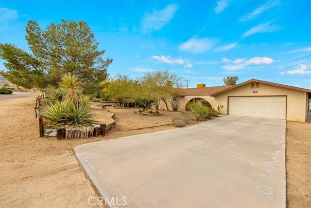 61746 Melton Trail, Joshua Tree, CA 92252