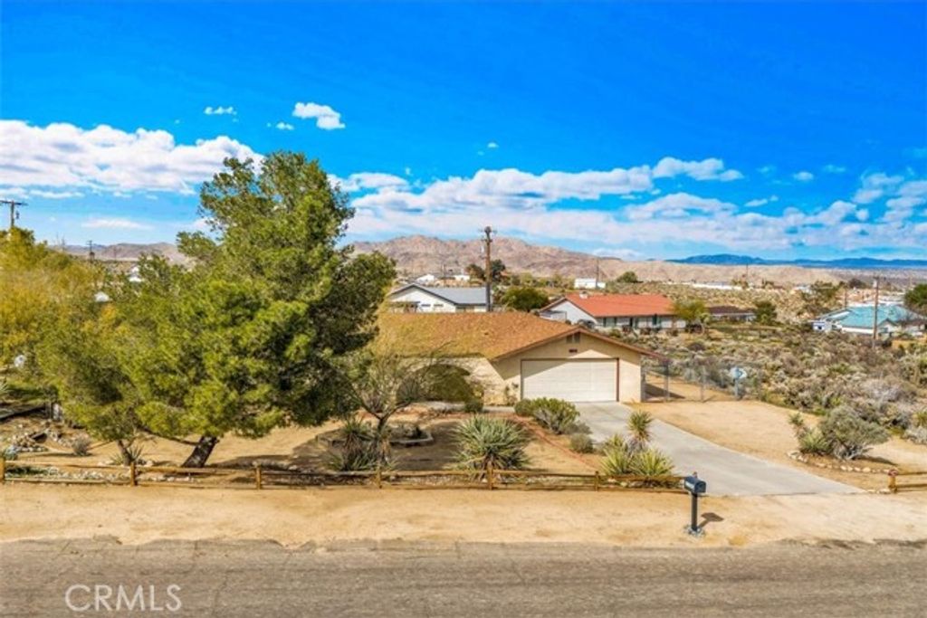 61746 Melton Trail, Joshua Tree, CA 92252