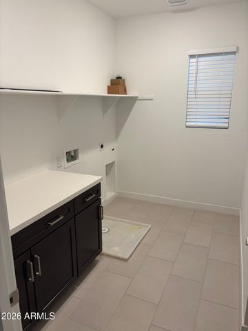7710 W Crabapple Drive, Peoria, AZ 85383