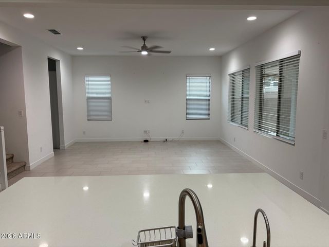 7710 W Crabapple Drive, Peoria, AZ 85383