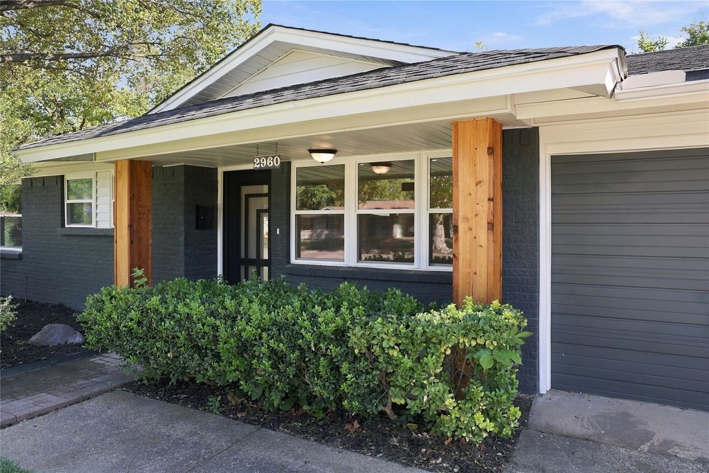 2960 Amber Lane, Farmers Branch, TX 75234 — photo 2
