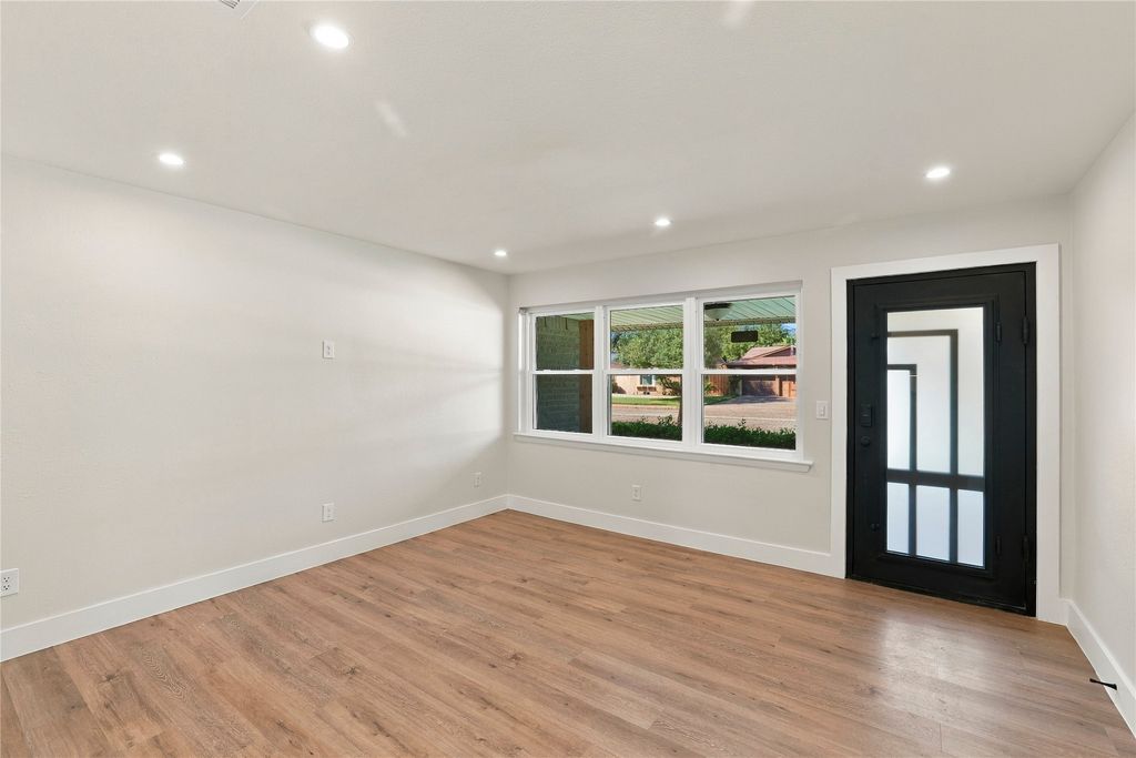2960 Amber Lane, Farmers Branch, TX 75234 — photo 4