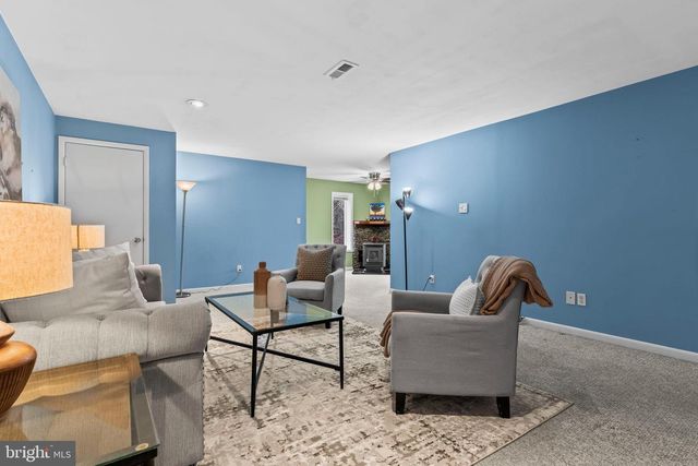 285 RED CLOUD RD, Lusby, MD 20657