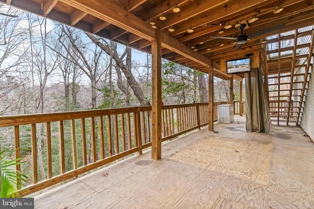 285 RED CLOUD RD, Lusby, MD 20657