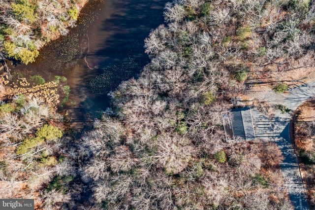 285 RED CLOUD RD, Lusby, MD 20657