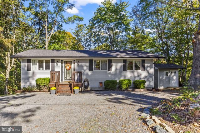 285 RED CLOUD RD, Lusby, MD 20657