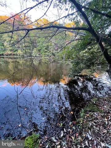 285 RED CLOUD RD, Lusby, MD 20657