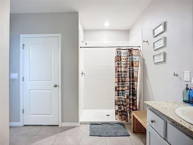 3231 HILLTOP CIRCLE, Bradenton, FL 34211