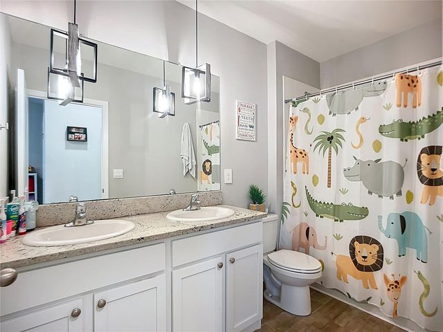 3231 HILLTOP CIRCLE, Bradenton, FL 34211