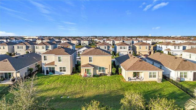 3231 HILLTOP CIRCLE, Bradenton, FL 34211