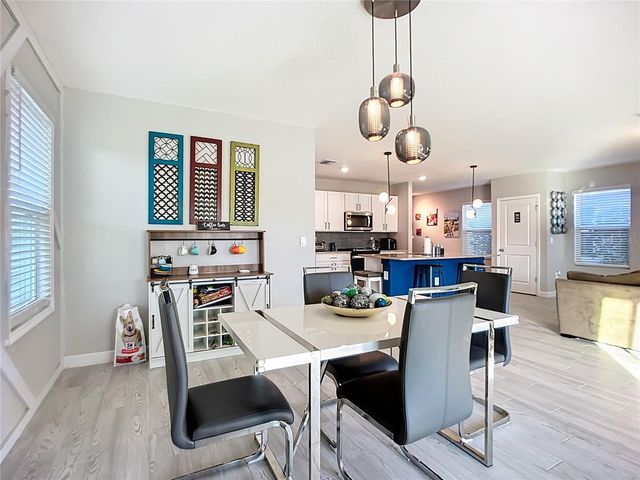 3231 HILLTOP CIRCLE, Bradenton, FL 34211