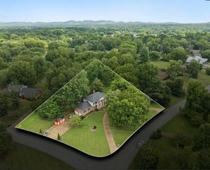 1415 Devens Dr, Brentwood, TN 37027