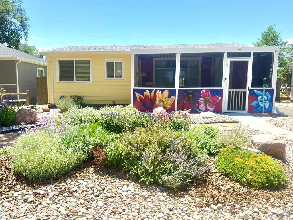 3016 Nuckolls Ave, Pueblo, CO 81004