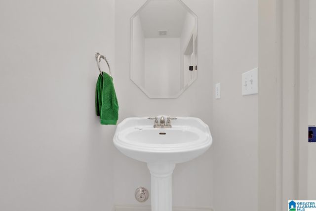 401 RIVER OAKS LANE, Helena, AL 35080