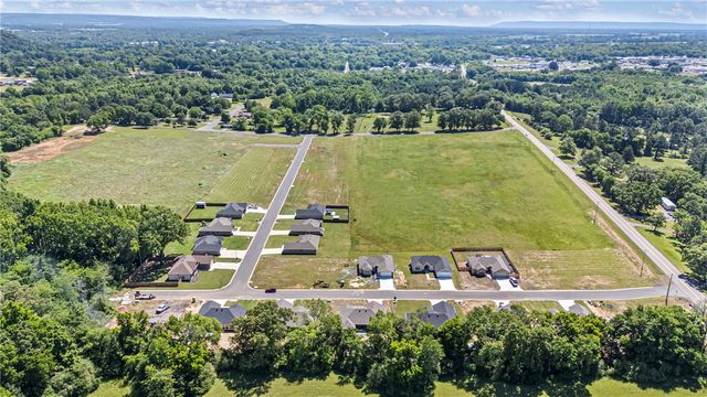 111 Nebo Heights Way, Dardanelle, AR 72834