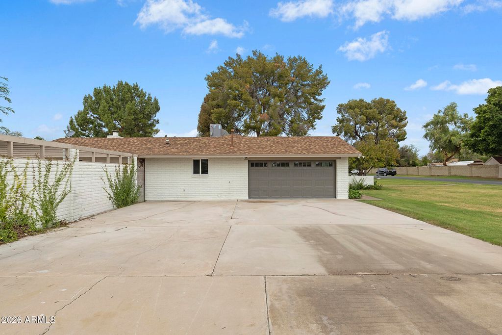 13002 N 64TH Drive, Glendale, AZ 85304 — photo 4