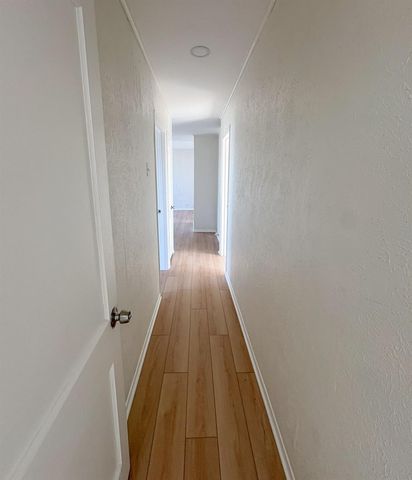 1207 W 9th Street, Freeport, TX 77541