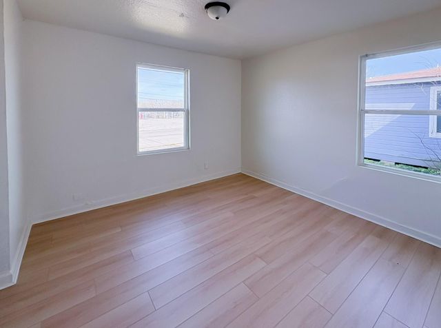 1207 W 9th Street, Freeport, TX 77541