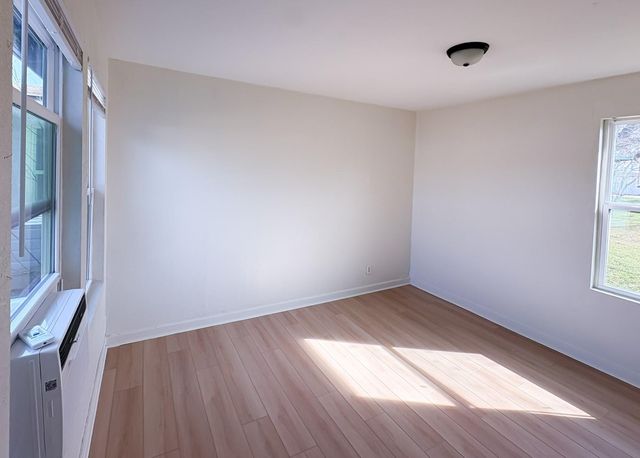 1207 W 9th Street, Freeport, TX 77541