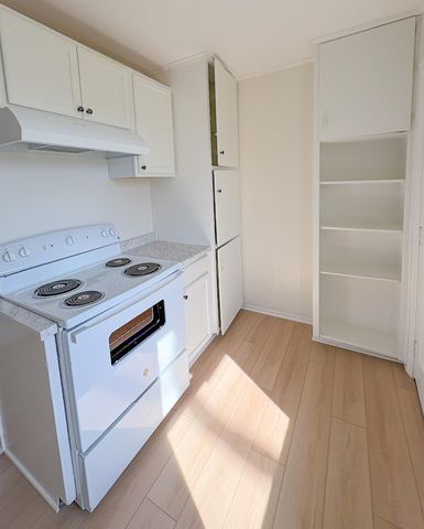 1207 W 9th Street, Freeport, TX 77541