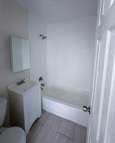 1207 W 9th Street, Freeport, TX 77541