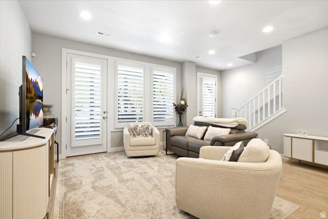 11123 S KESTREL RISE RD, South Jordan, UT 84009