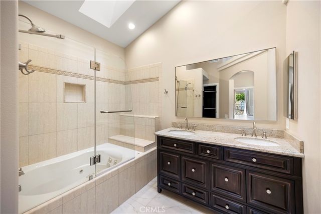 12 Opera, Aliso Viejo, CA 92656