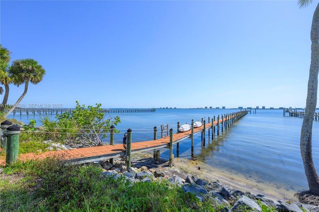 13549 S Indian River Dr, Jensen Beach, FL 34957