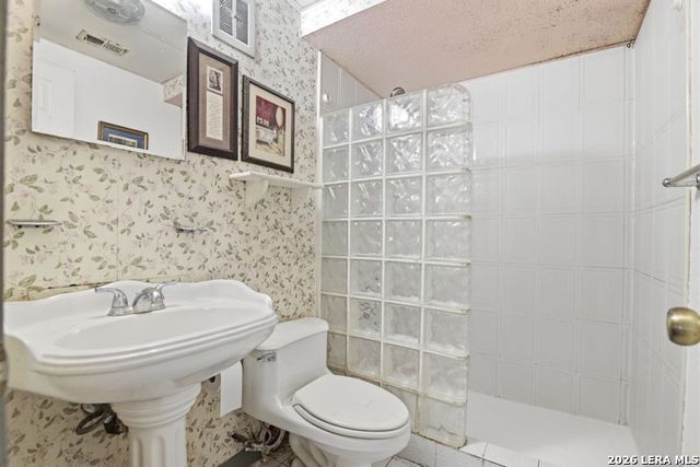 1366 W VILLARET BLVD, San Antonio, TX 78224