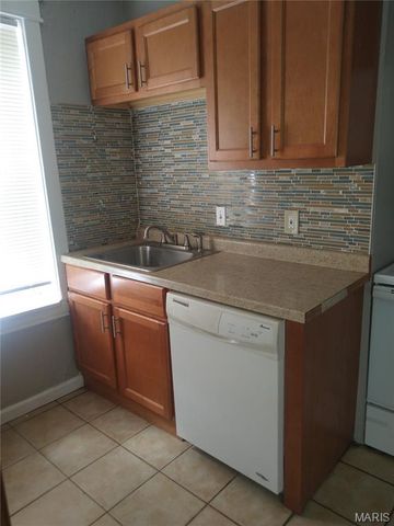 5530 Louisiana Avenue, St Louis, MO 63111