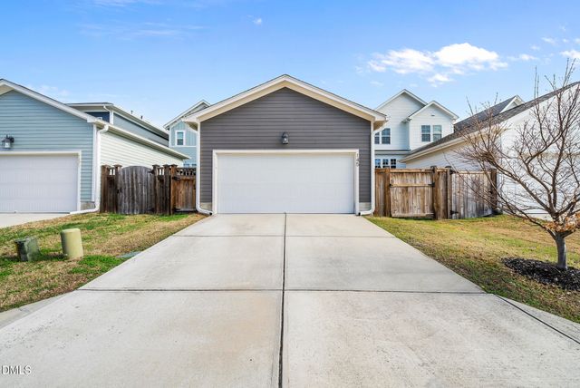 145 Meadows Edge Drive, Chapel Hill, NC 27516